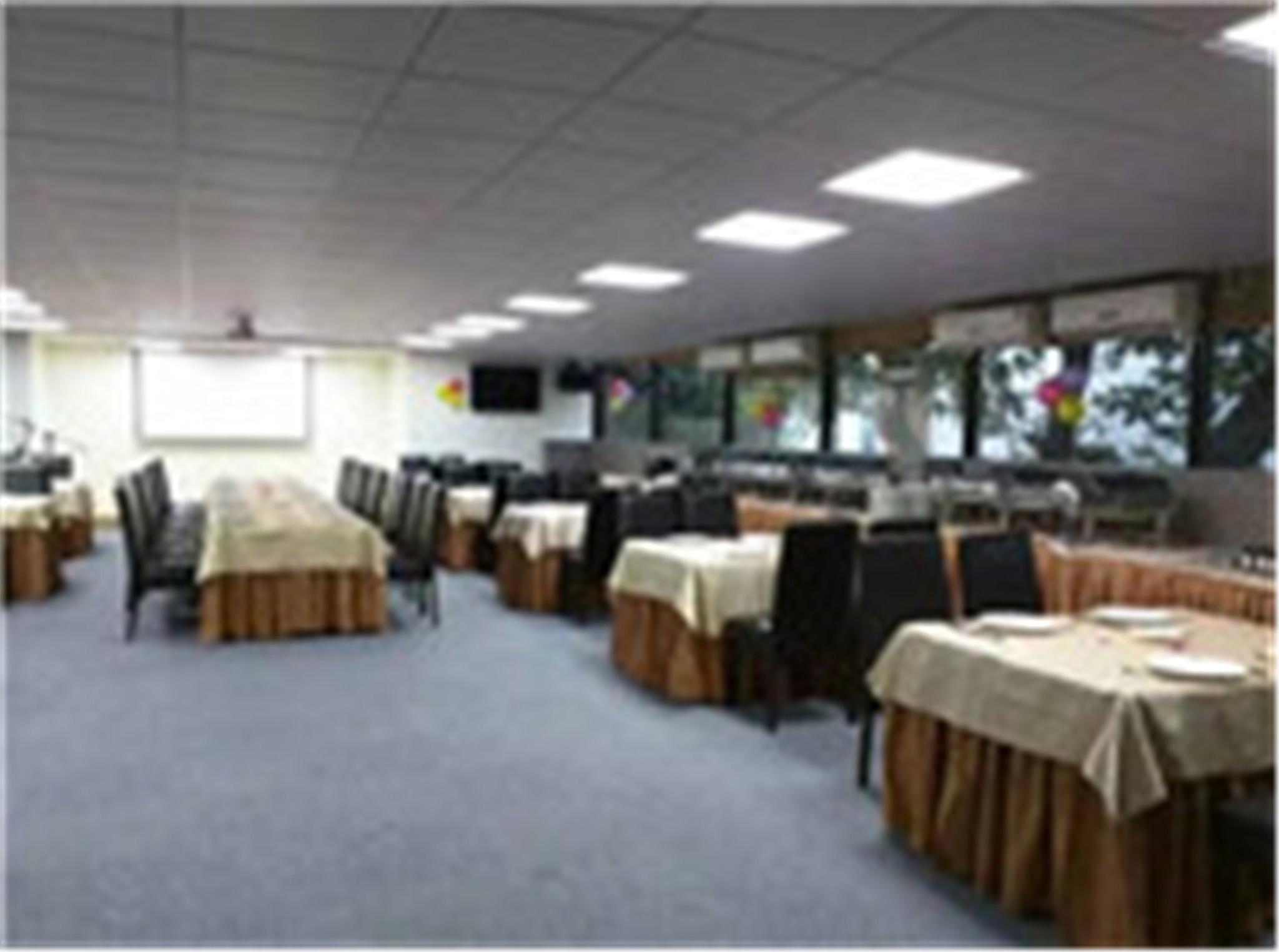 Royal Garden Hotel Guangzhou Exterior foto